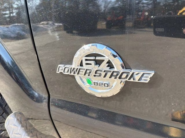 2013 Tuxedo Black Metallic Ford Super Duty F-350 SRW XL 4X4 Truck