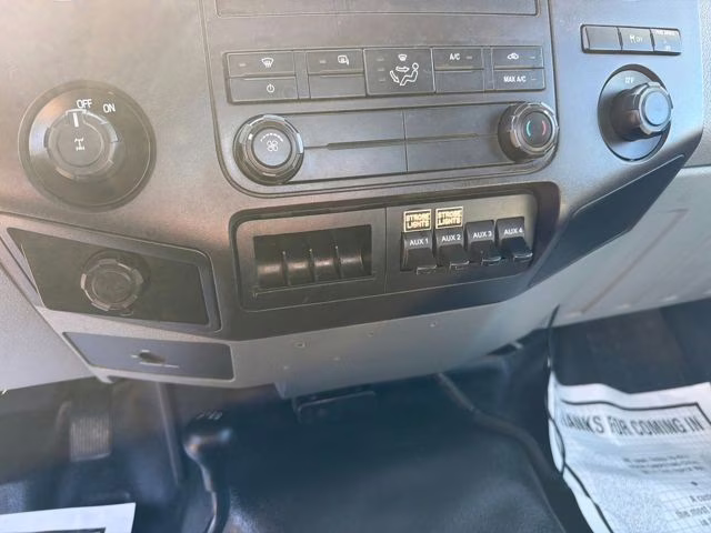 2013 Tuxedo Black Metallic Ford Super Duty F-350 SRW XL 4X4 Truck