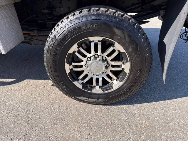 2013 Tuxedo Black Metallic Ford Super Duty F-350 SRW XL 4X4 Truck