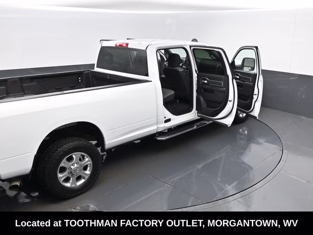 2024 Bright White Clearcoat Ram 3500 Big Horn 4X4 Truck