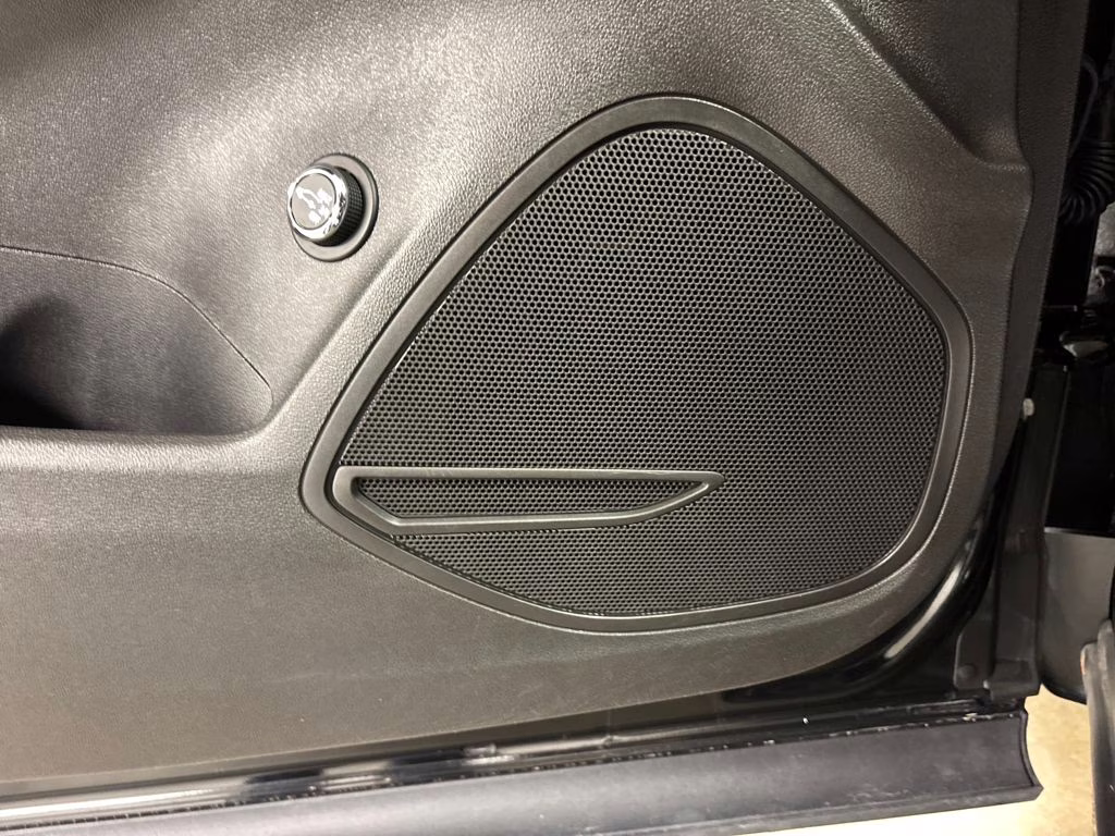 2023 Ebony Twilight Metallic Buick Envision Essence FWD SUV