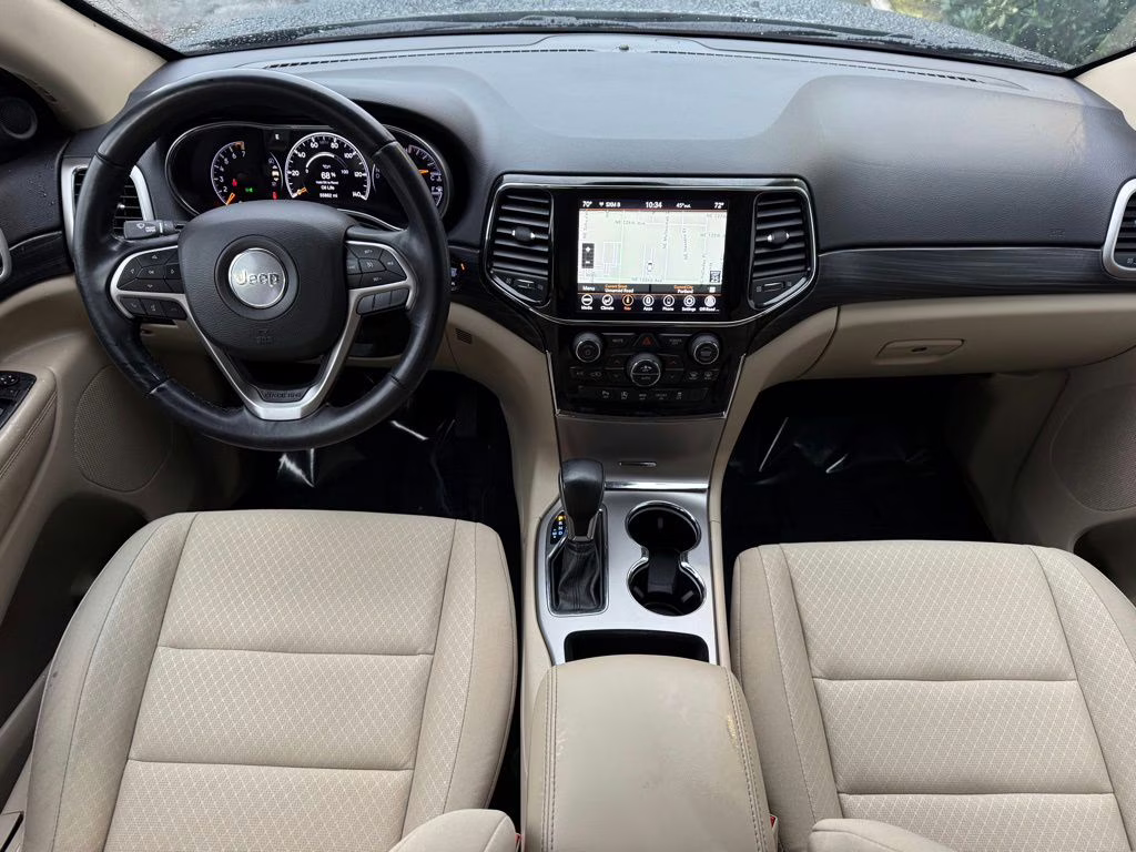 2022 Diamond Black Crystal Pearlcoat Jeep Grand Cherokee WK Laredo E 4X4 SUV