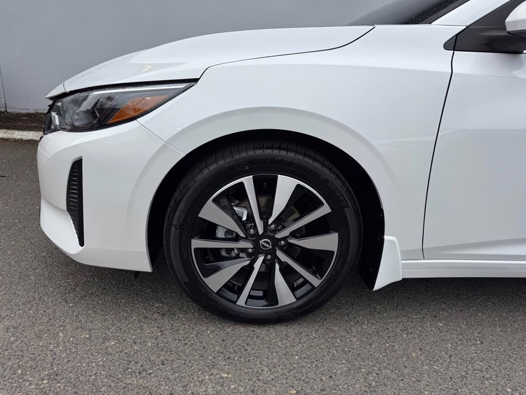 2025 Aspen White Tricoat Nissan Sentra SV FWD Sedan