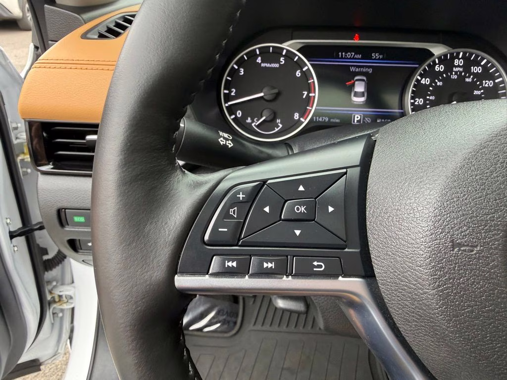 2025 Aspen White Tricoat Nissan Sentra SV FWD Sedan