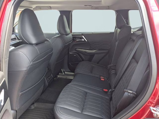2025 Red Diamond Mitsubishi Outlander SEL FWD SUV