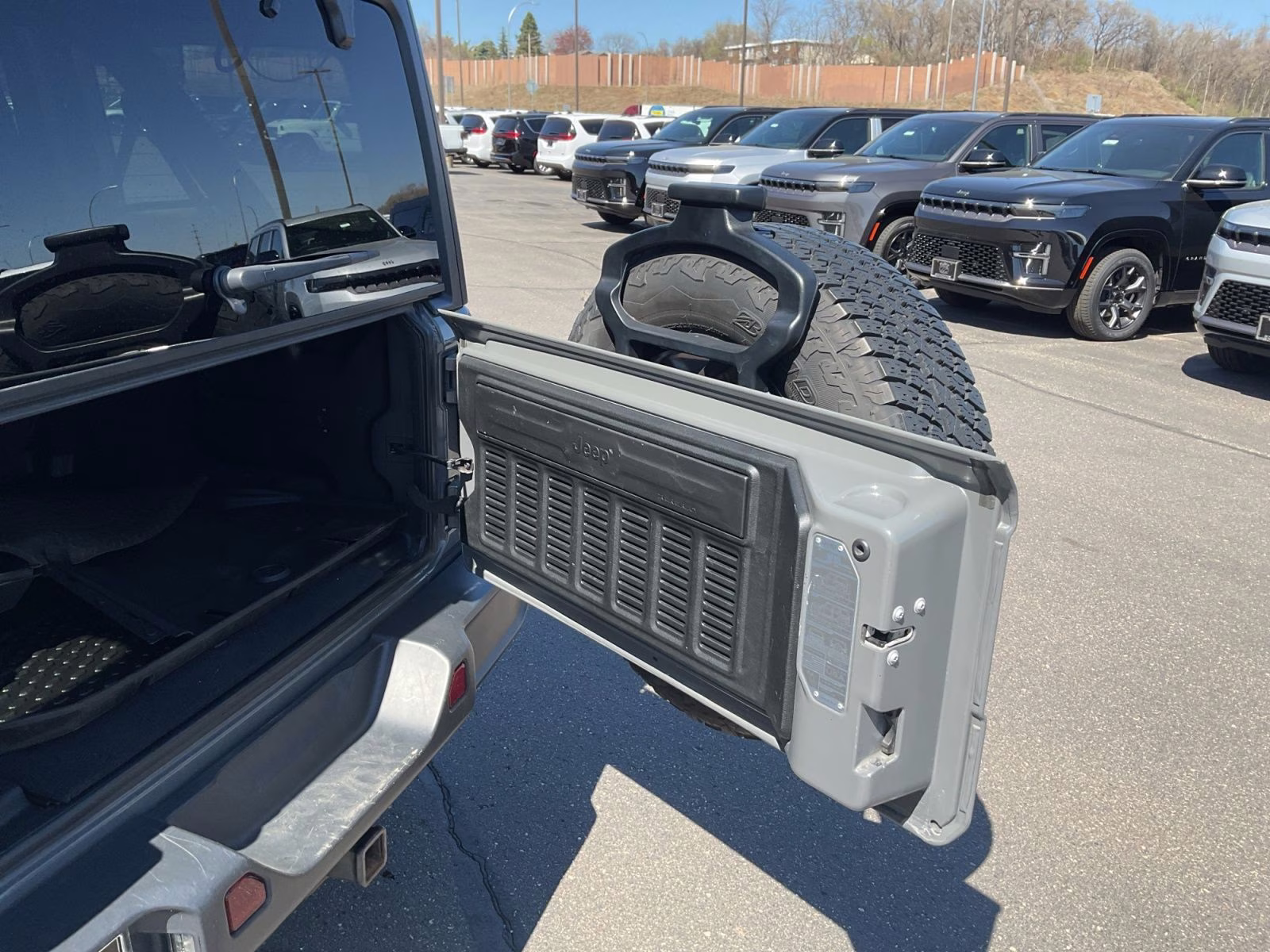 2020 Sting-Gray Clearcoat Jeep Wrangler Unlimited Sahara 4X4 SUV