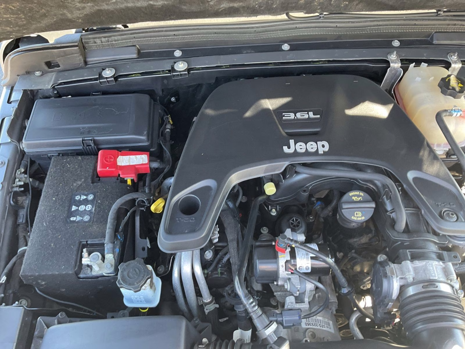 2020 Sting-Gray Clearcoat Jeep Wrangler Unlimited Sahara 4X4 SUV