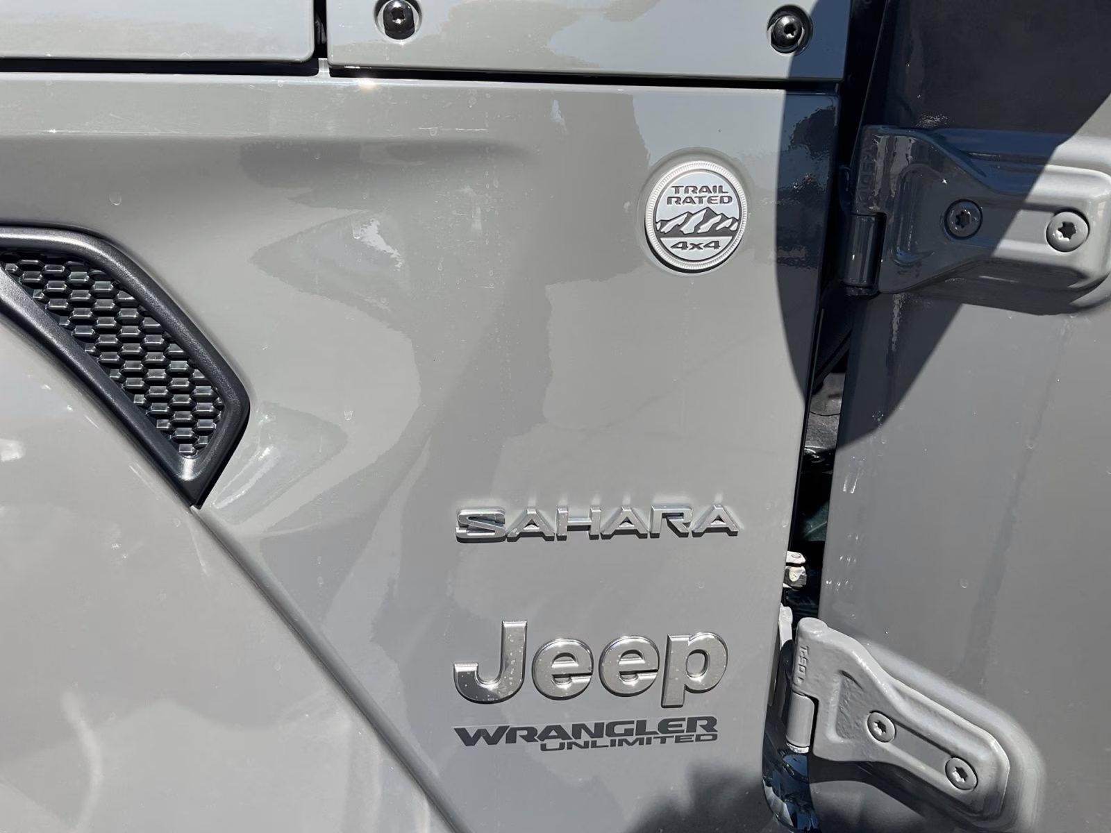 2020 Sting-Gray Clearcoat Jeep Wrangler Unlimited Sahara 4X4 SUV
