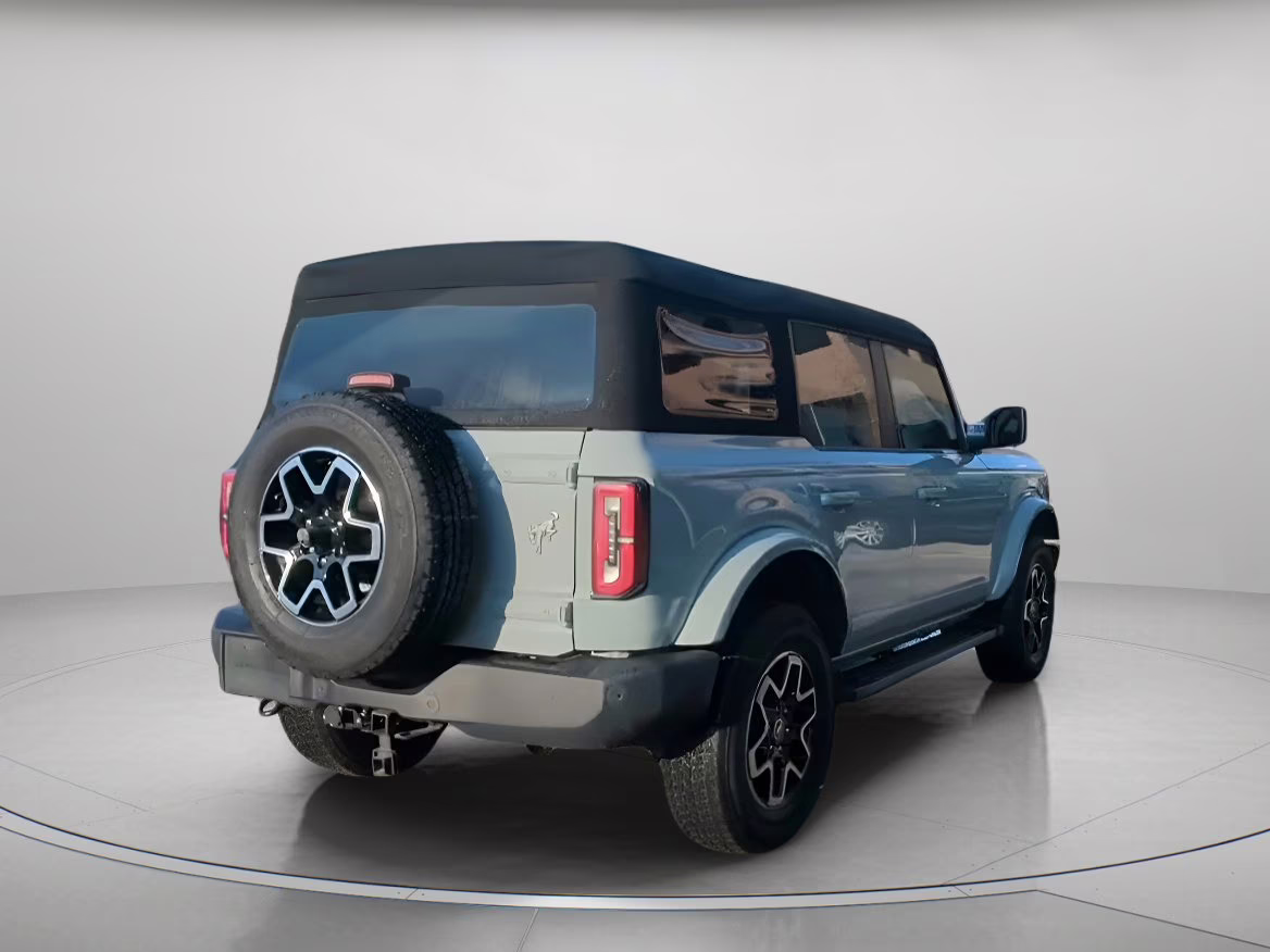 2024 Cactus Gray Ford Bronco Outer Banks 4X4 Convertible