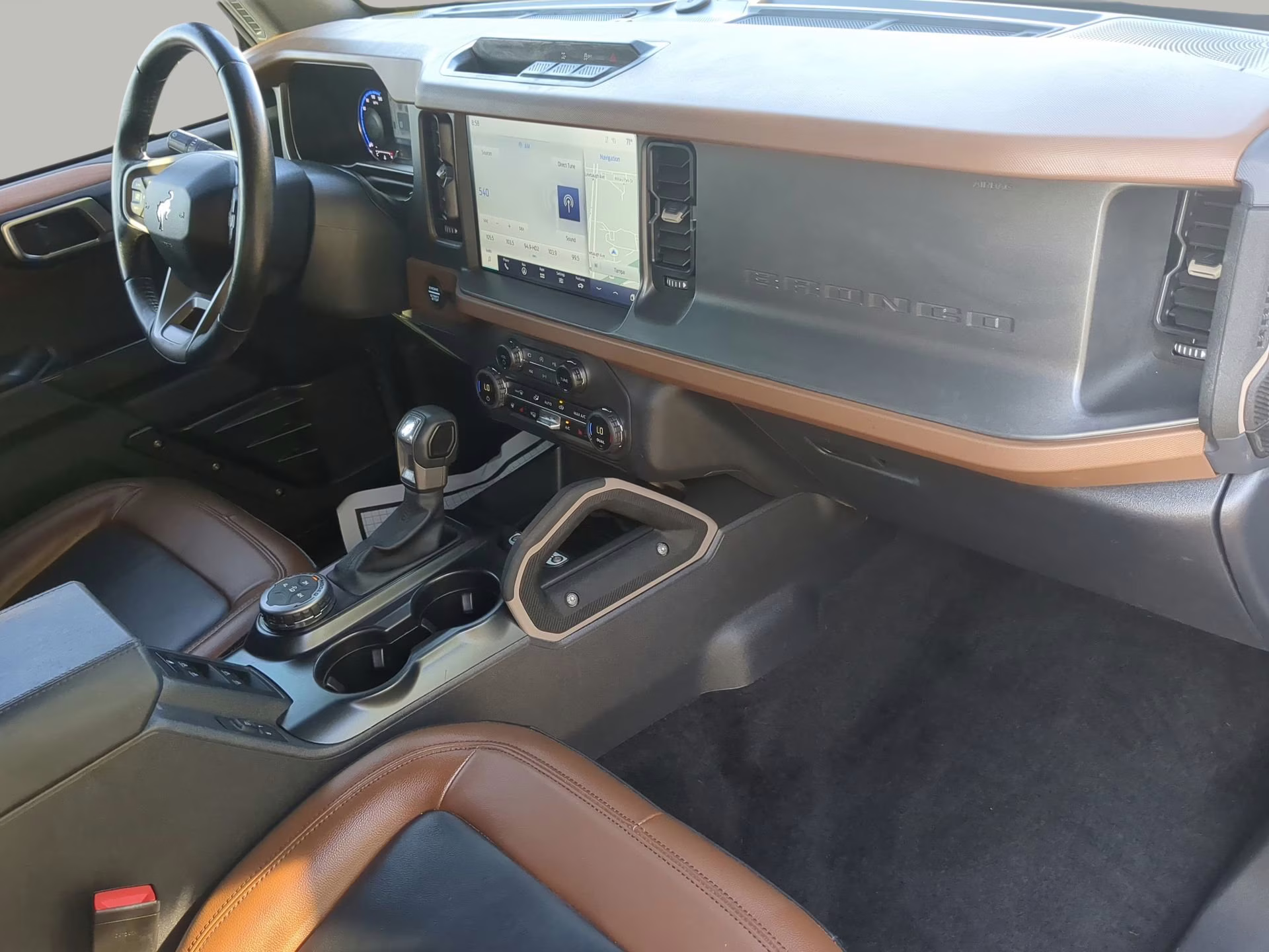 2024 Cactus Gray Ford Bronco Outer Banks 4X4 Convertible