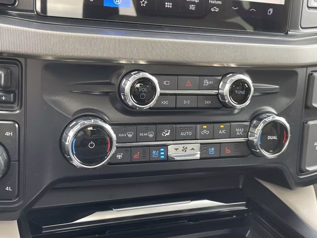 2026 Carbonized Gray Metallic Ford Super Duty F-450 DRW Platinum 4X4 Truck