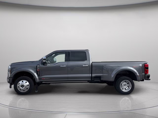 2026 Carbonized Gray Metallic Ford Super Duty F-450 DRW Platinum 4X4 Truck