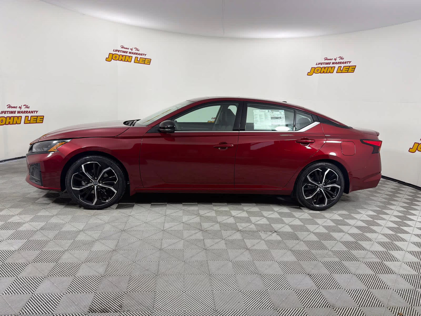 2026 Scarlet Ember Tintcoat Nissan Altima SR FWD Sedan