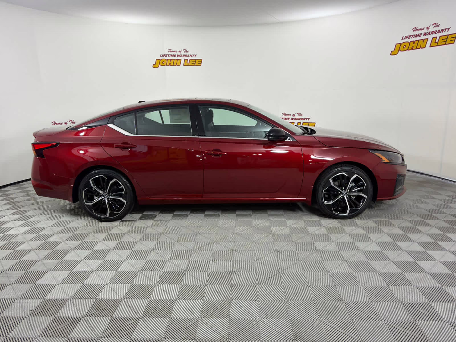 2026 Scarlet Ember Tintcoat Nissan Altima SR FWD Sedan