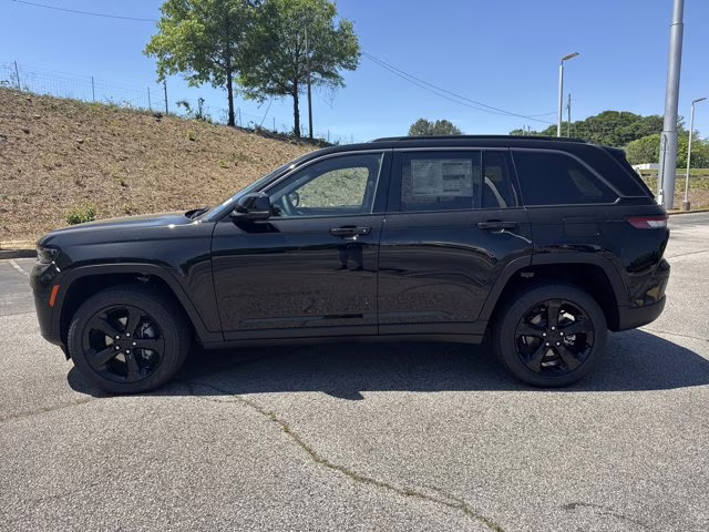 2026 Diamond Black Crystal Pearlcoat Jeep Grand Cherokee Limited 4X4 SUV
