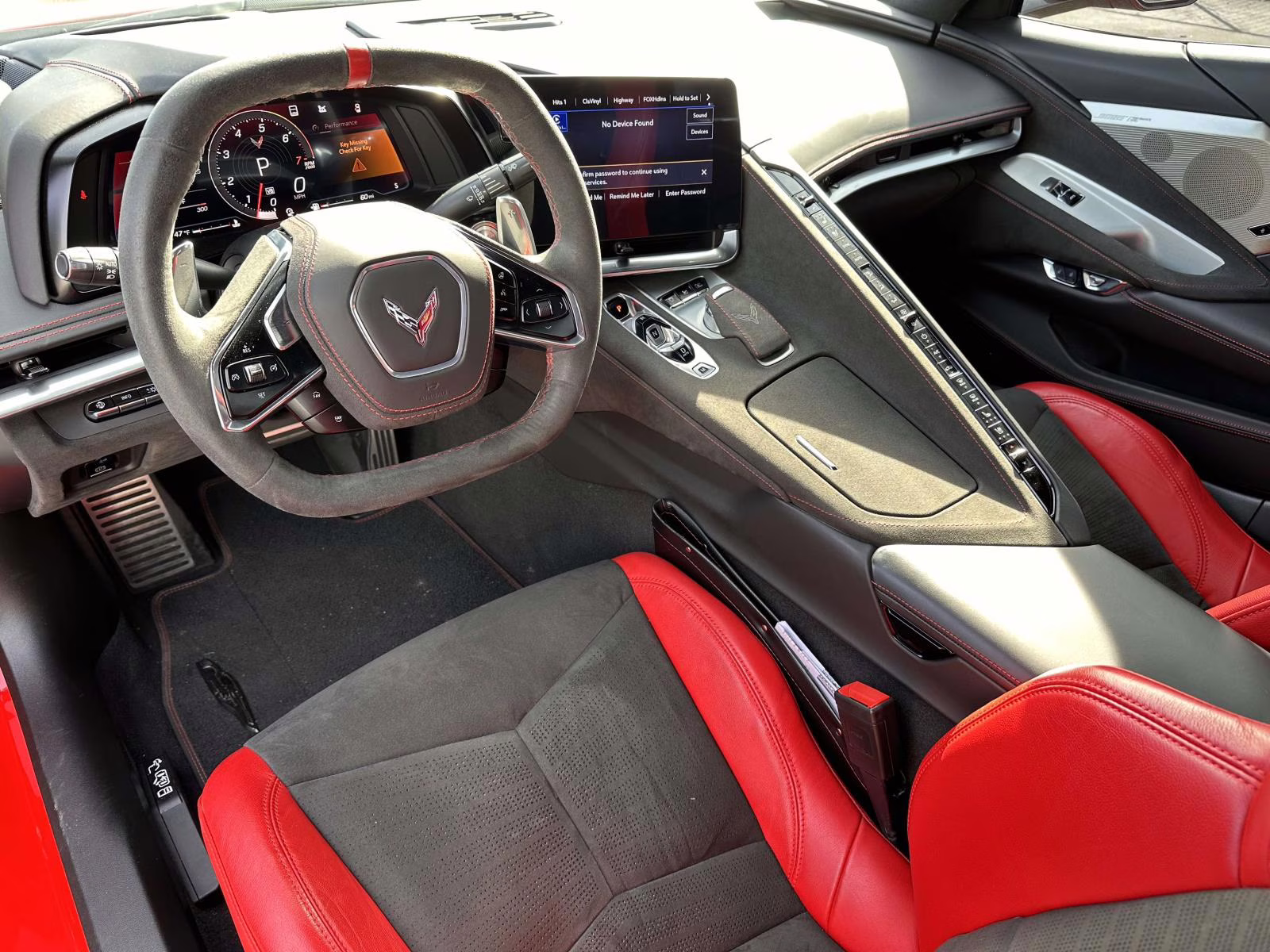 2022 Red Mist Metallic Tintcoat Chevrolet Corvette 2dr Stingray Conv w/3LT RWD Sedan