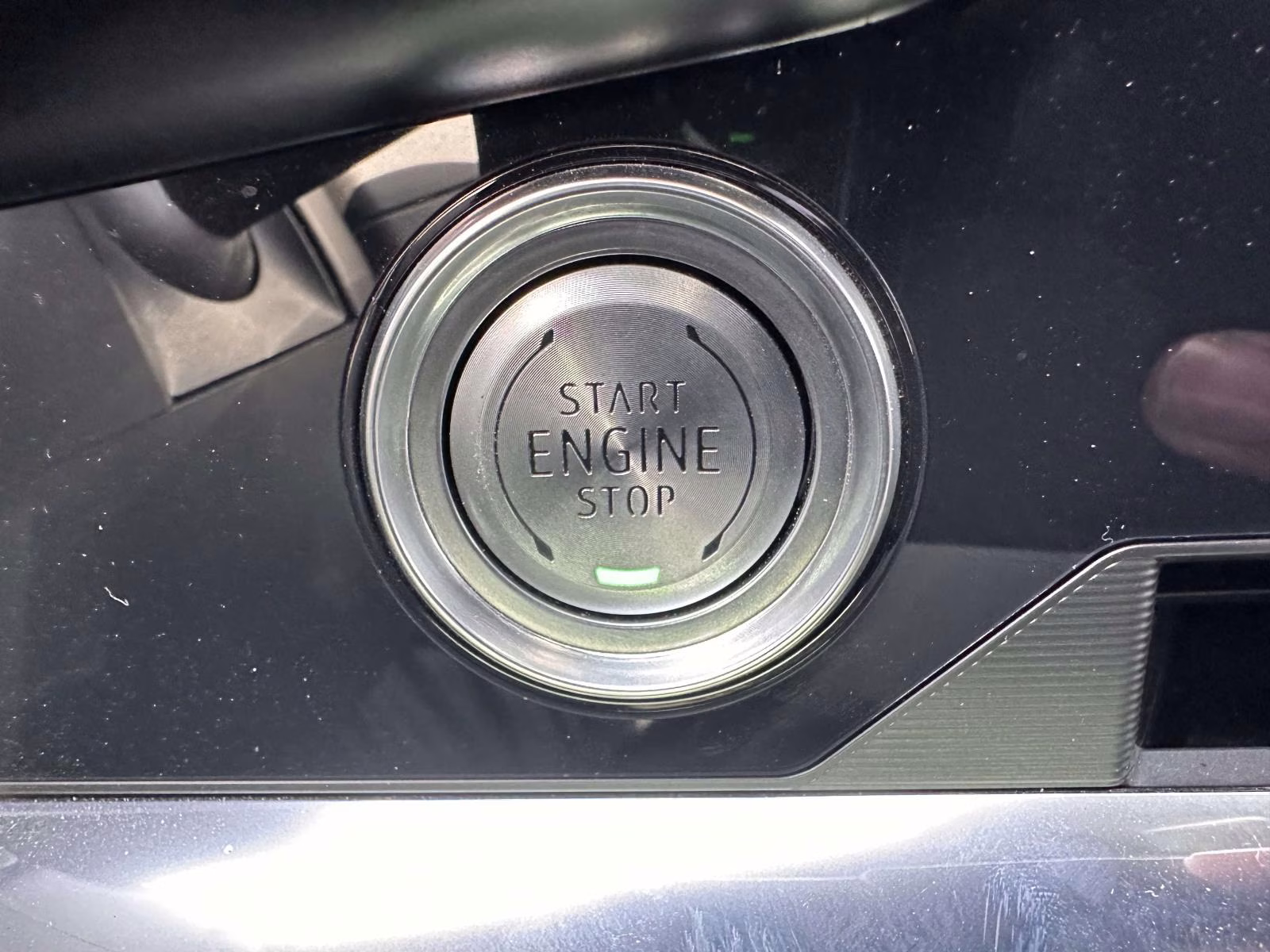 2022 Red Mist Metallic Tintcoat Chevrolet Corvette 2dr Stingray Conv w/3LT RWD Sedan