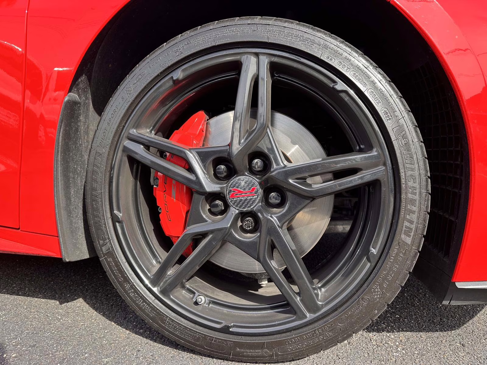 2022 Red Mist Metallic Tintcoat Chevrolet Corvette 2dr Stingray Conv w/3LT RWD Sedan