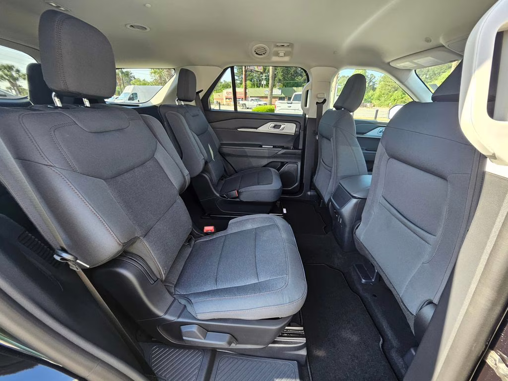 2026 Agate Black Metallic Ford Explorer Active RWD SUV