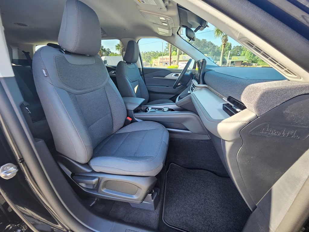 2026 Agate Black Metallic Ford Explorer Active RWD SUV