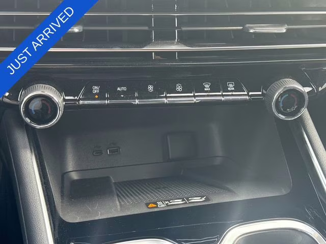 2026 Lakeshore Blue Metallic Chevrolet Traverse LT FWD SUV