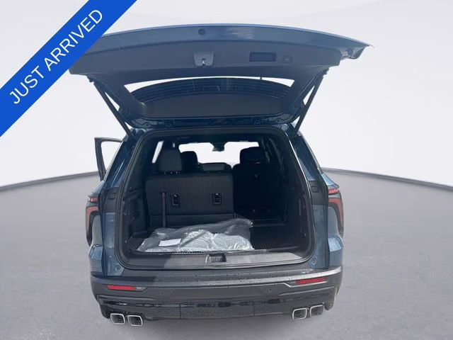 2026 Lakeshore Blue Metallic Chevrolet Traverse LT FWD SUV