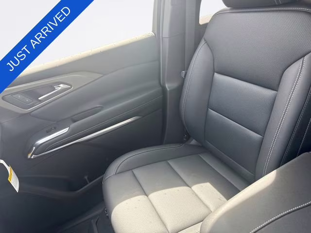 2026 Lakeshore Blue Metallic Chevrolet Traverse LT FWD SUV