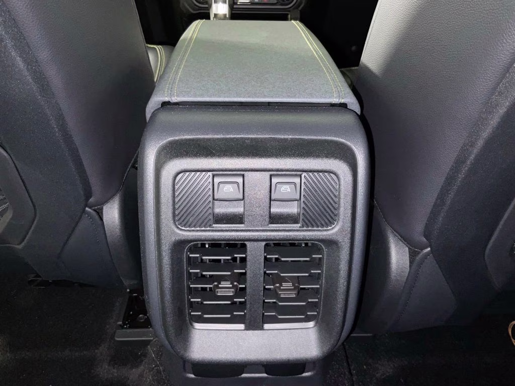 2026 Gray Metallic Ford Bronco Badlands 4X4 SUV