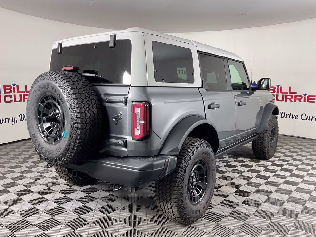 2026 Gray Metallic Ford Bronco Badlands 4X4 SUV