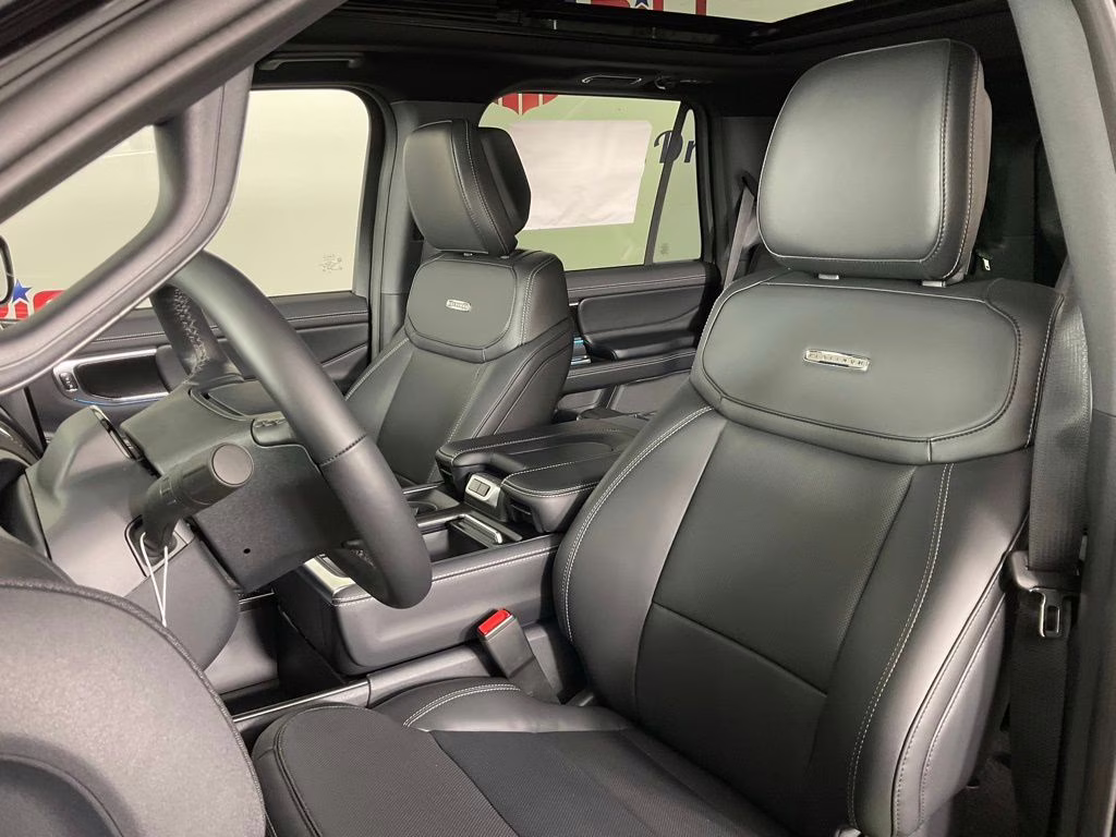 2026 Black Metallic Ford Expedition Platinum 4X4 SUV