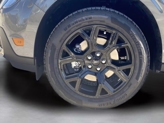 2026 Carbonized Gray Metallic Ford Maverick LARIAT AWD Truck