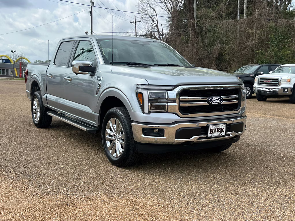 2026 Iconic Silver Metallic Ford F-150 LARIAT 4X4 Truck
