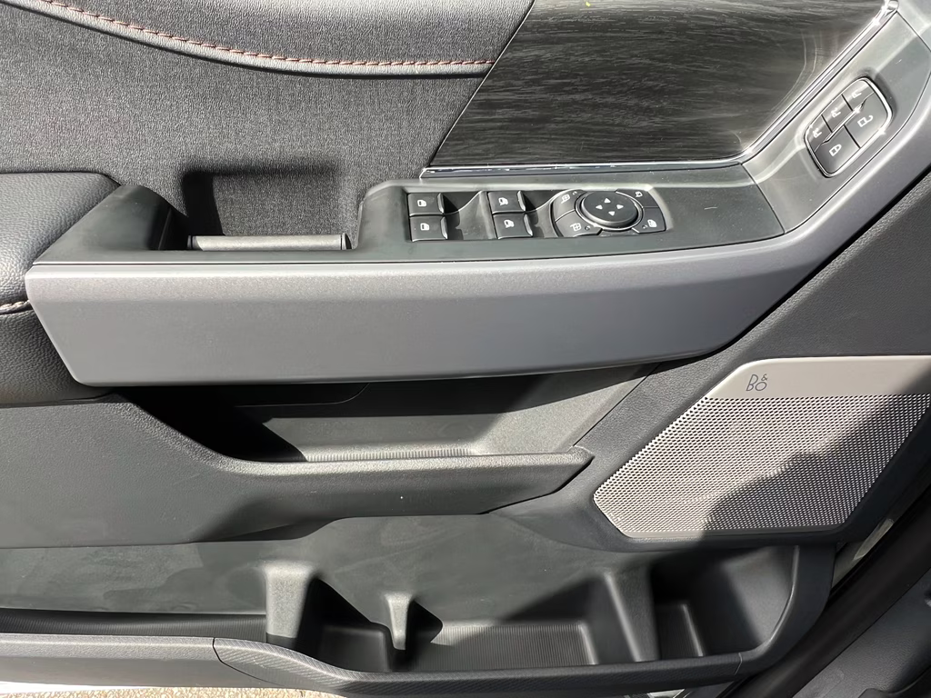 2026 Iconic Silver Metallic Ford F-150 LARIAT 4X4 Truck