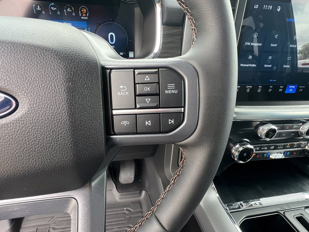 2026 Iconic Silver Metallic Ford F-150 LARIAT 4X4 Truck