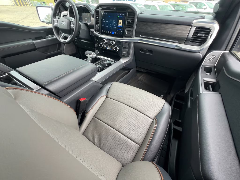 2026 Iconic Silver Metallic Ford F-150 LARIAT 4X4 Truck