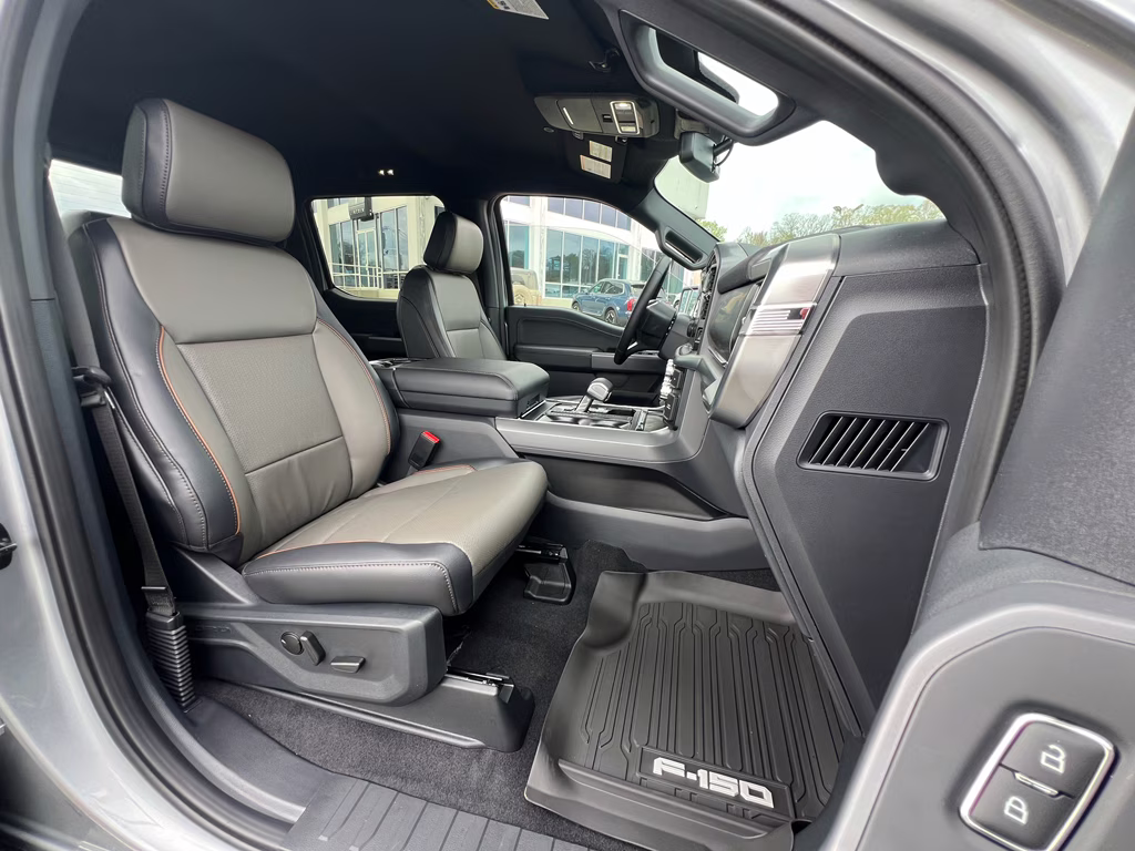 2026 Iconic Silver Metallic Ford F-150 LARIAT 4X4 Truck