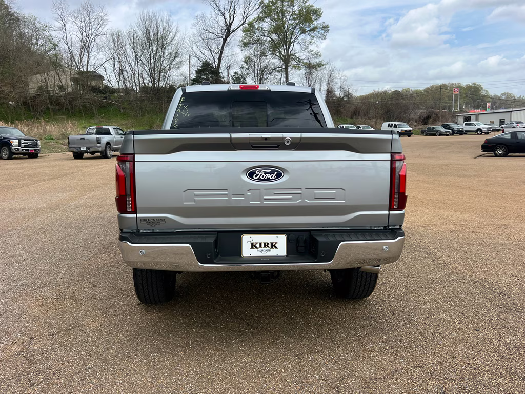 2026 Iconic Silver Metallic Ford F-150 LARIAT 4X4 Truck