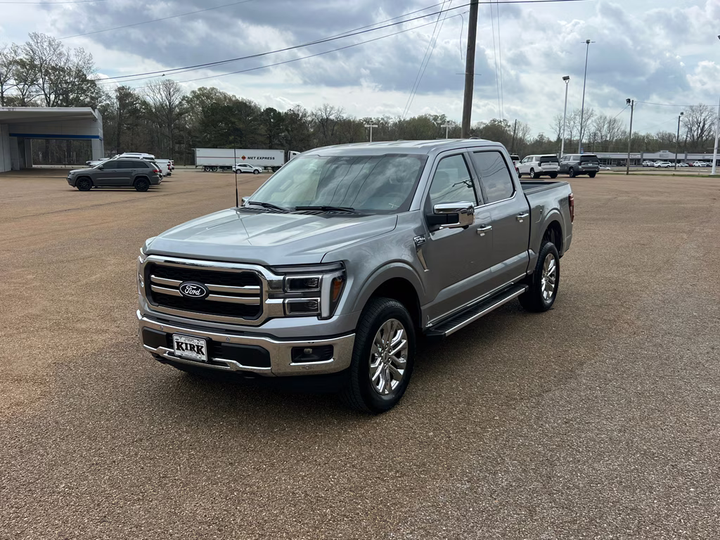 2026 Iconic Silver Metallic Ford F-150 LARIAT 4X4 Truck