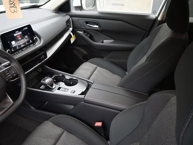2026 Everest White Pearl Tricoat Nissan Rogue SV FWD SUV