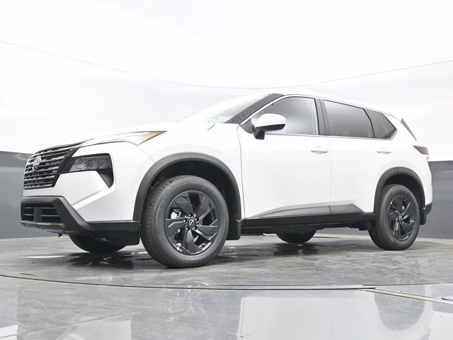 2026 Everest White Pearl Tricoat Nissan Rogue SV FWD SUV