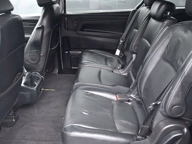 2021 Platinum White Pearl Honda Odyssey EX-L FWD Van