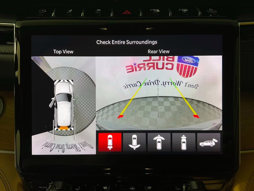 2023 Baltic Gray Metallic Clearcoat Jeep Grand Cherokee Summit Reserve 4X4 SUV