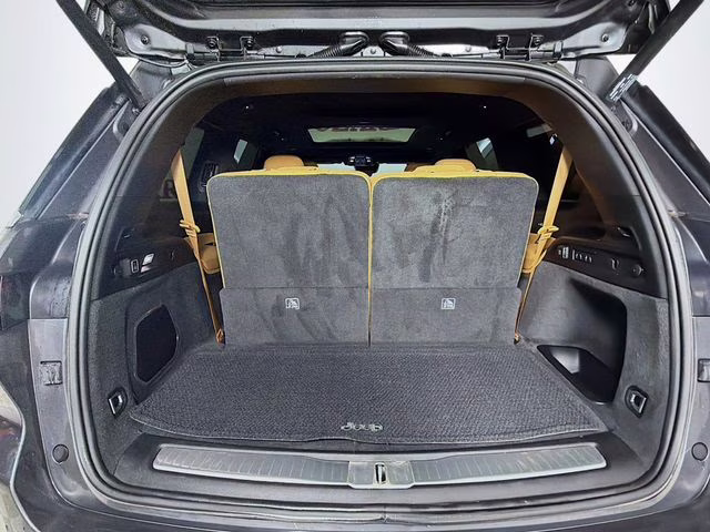 2022 Baltic Gray Metallic Clearcoat Jeep Grand Cherokee L Summit 4X4 SUV