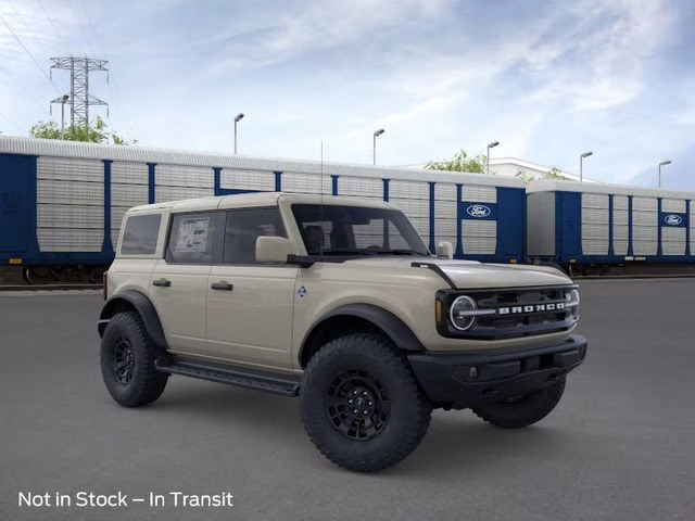 2026 Desert Sand Ford Bronco Outer Banks 4X4 SUV