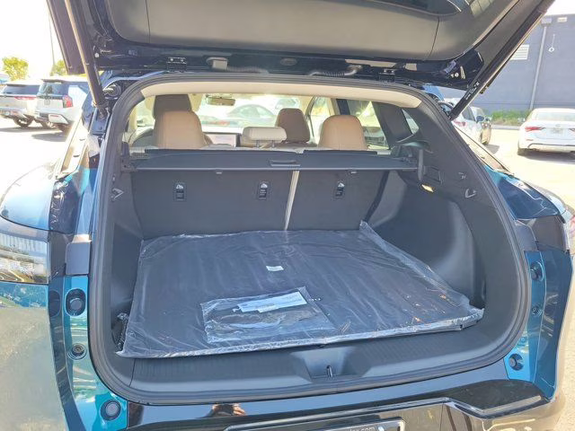 2026 Pearl Metallic Nissan Murano Platinum AWD SUV