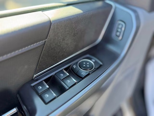 2024 Avalanche Ford F-150 XLT 4X4 Truck