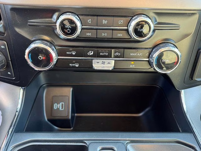 2024 Avalanche Ford F-150 XLT 4X4 Truck