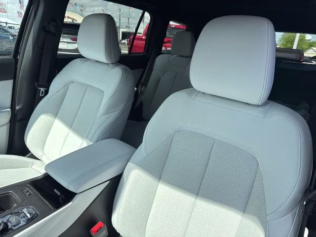 2026 Diamond Black Jeep Cherokee Laredo 4X4 SUV