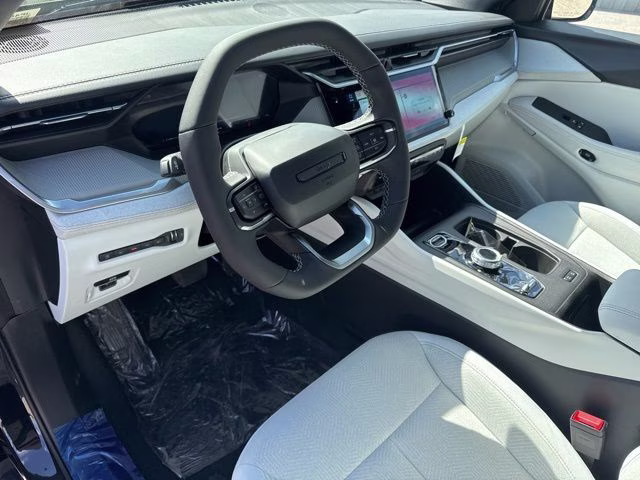 2026 Diamond Black Jeep Cherokee Laredo 4X4 SUV