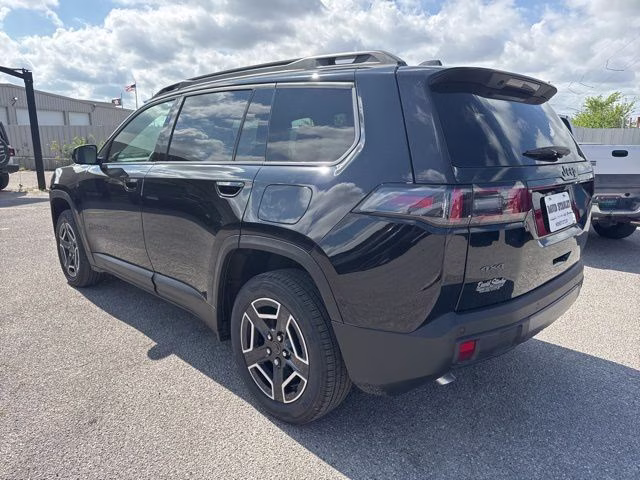 2026 Diamond Black Jeep Cherokee Laredo 4X4 SUV